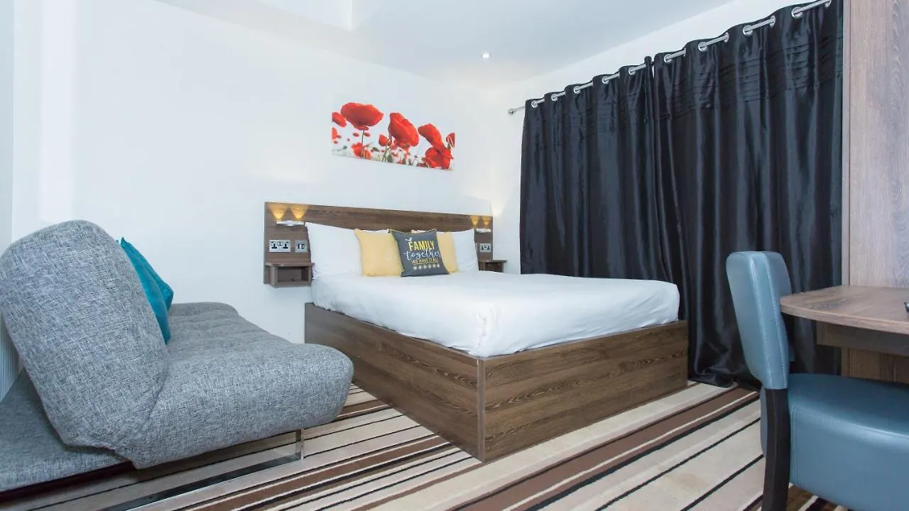 Langley Guest House Nr Pinewood Studios Slough 4*,