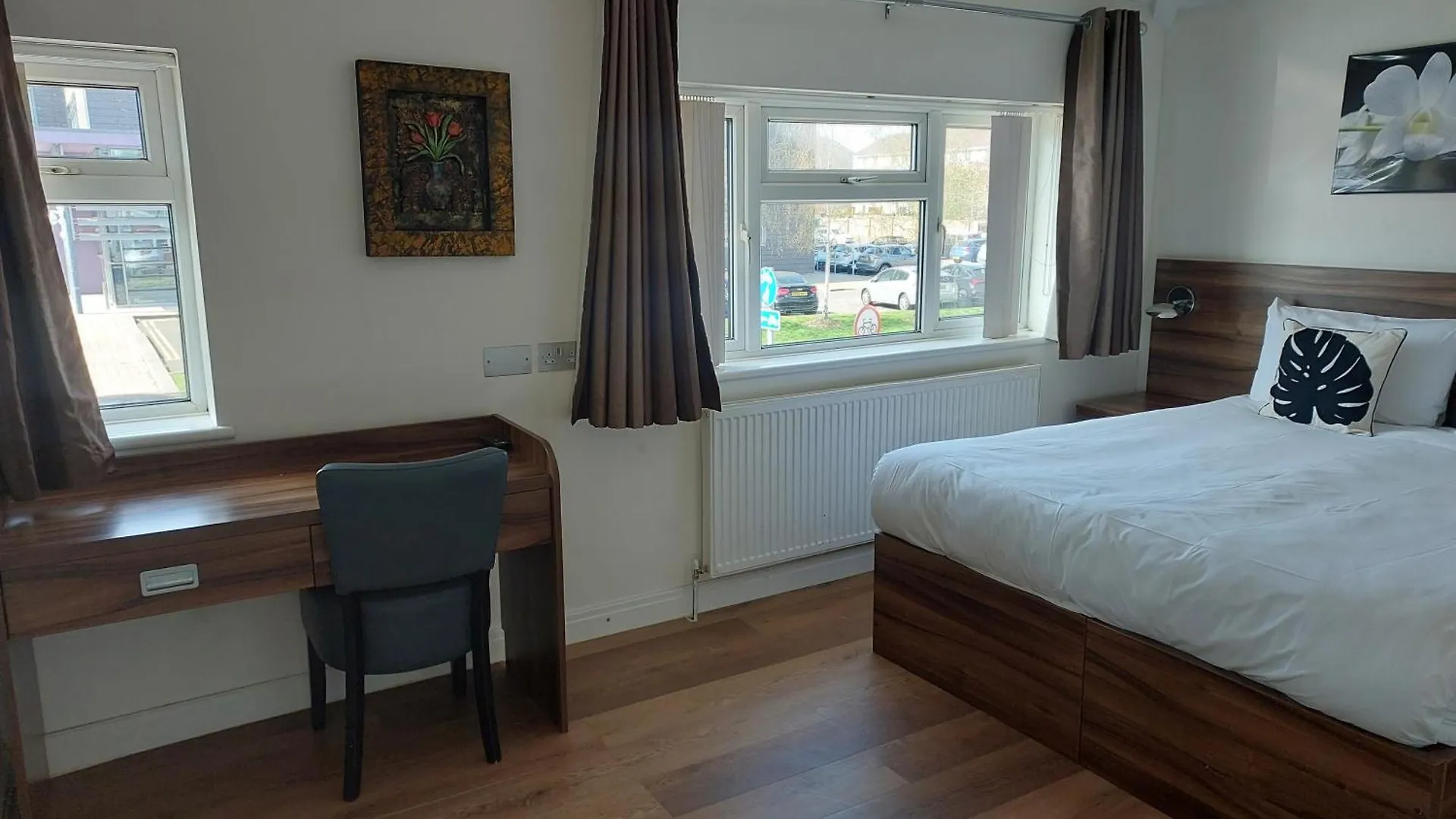 Langley Guest House Nr Pinewood Studios Slough