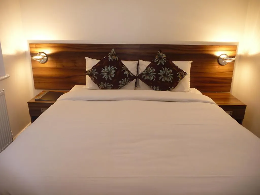 Langley Guest House Nr Pinewood Studios Slough 4*,  Storbritannien